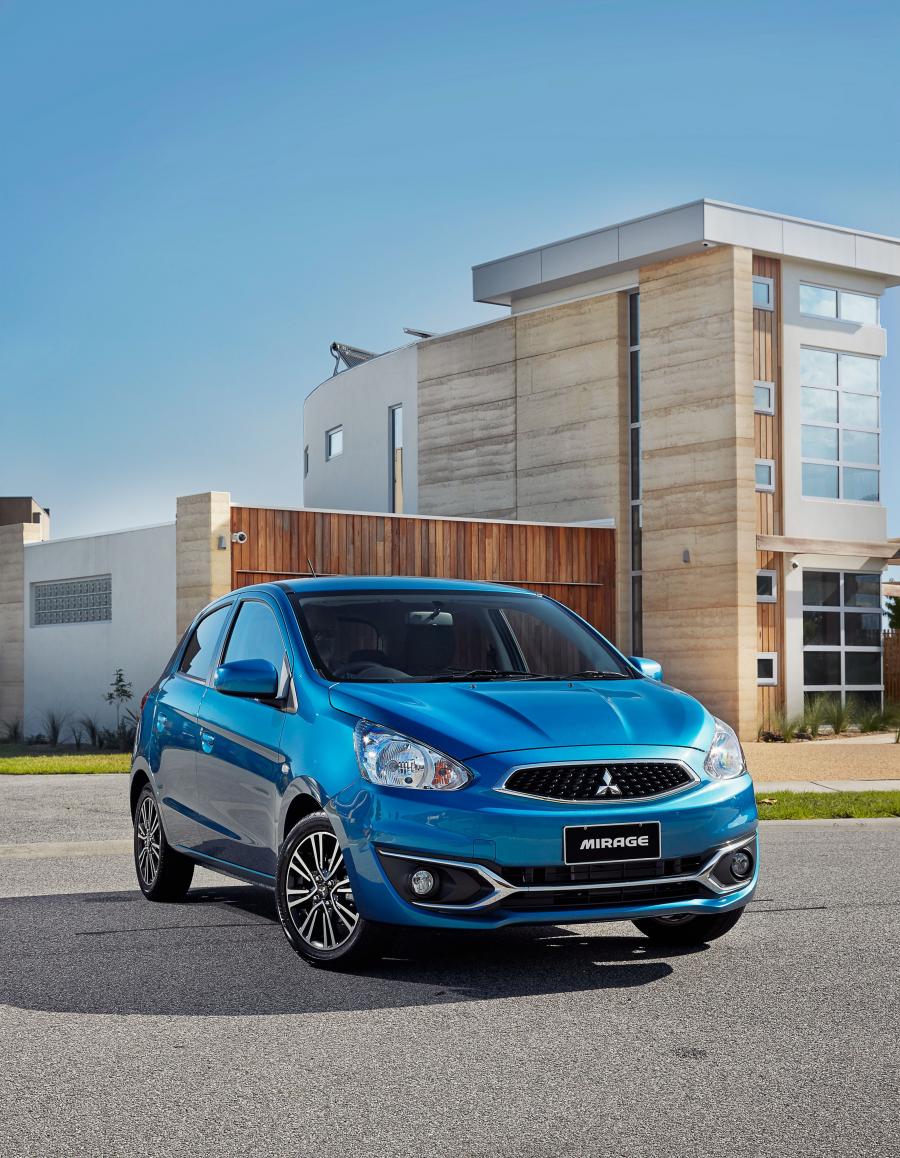  Mitsubishi Mirage 2016 года  (AU) (фото 8 из 11)
